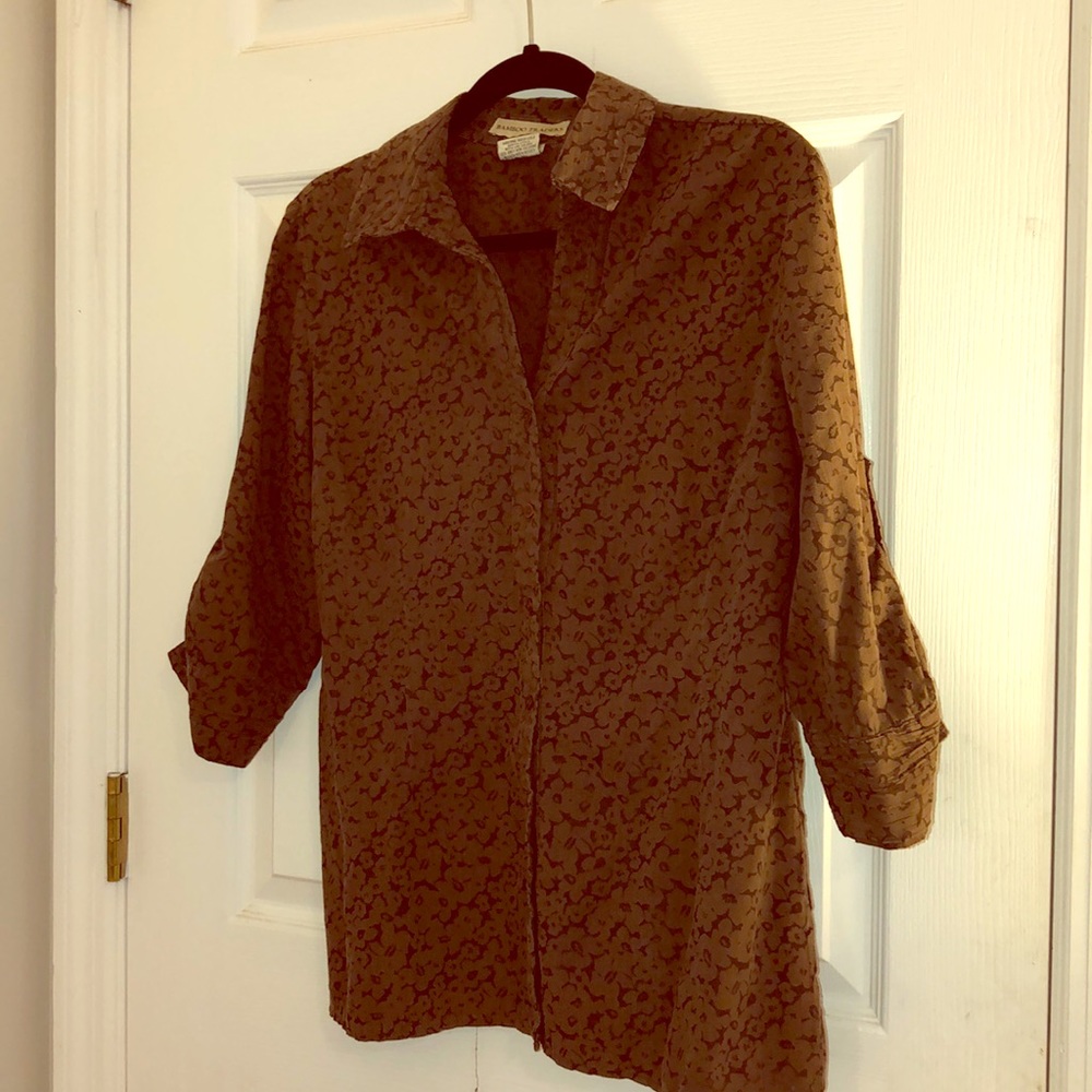 Women’s button down